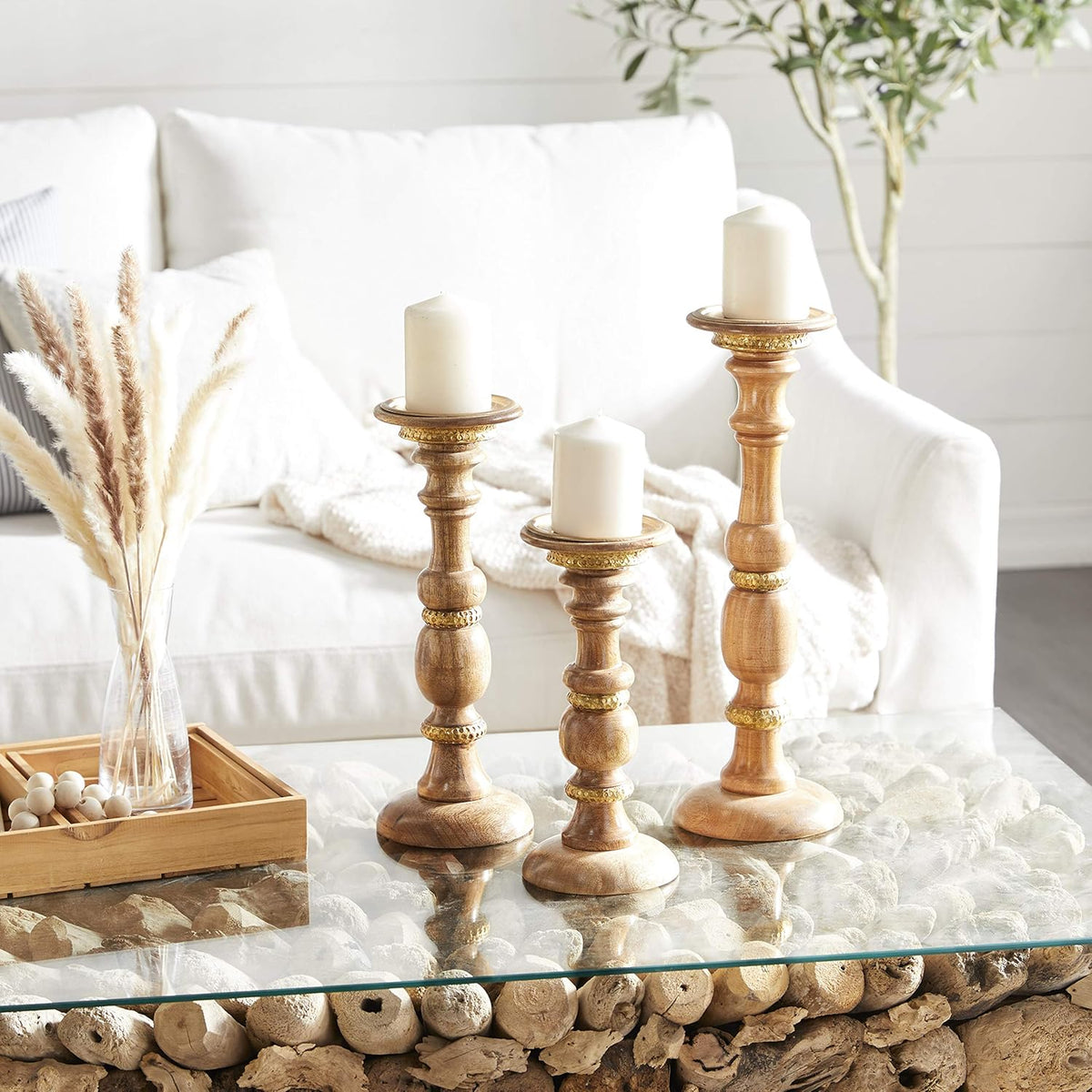 Metallic Gold Feather Candle Holder with Hurricane Glass Z33072