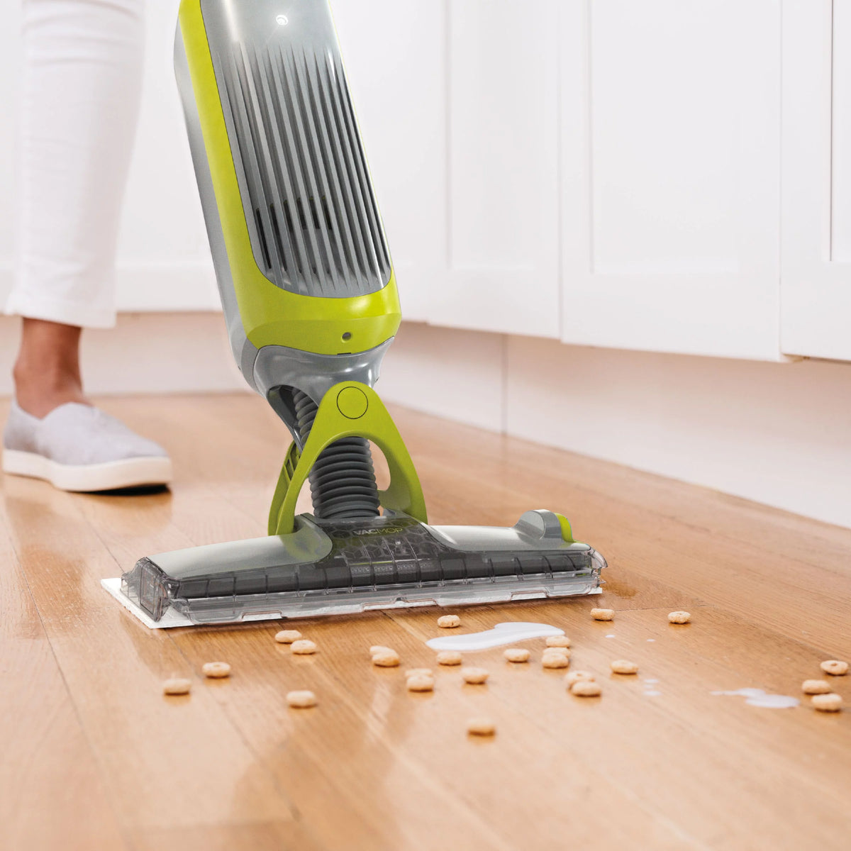 Cordless Hard Floor Vacuum Mop with Disposable Pad V466027