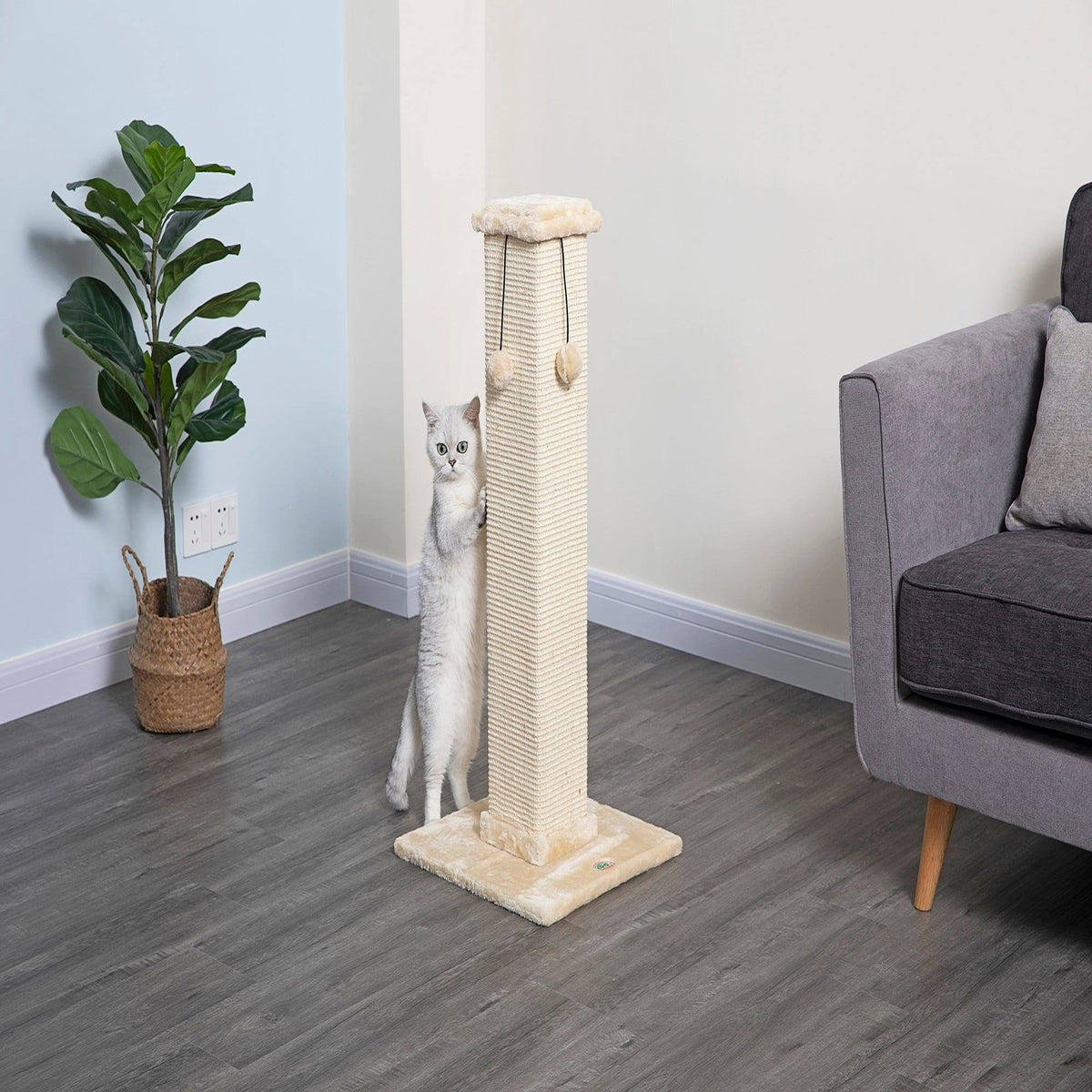 35-in Cat Scratching Post H697602