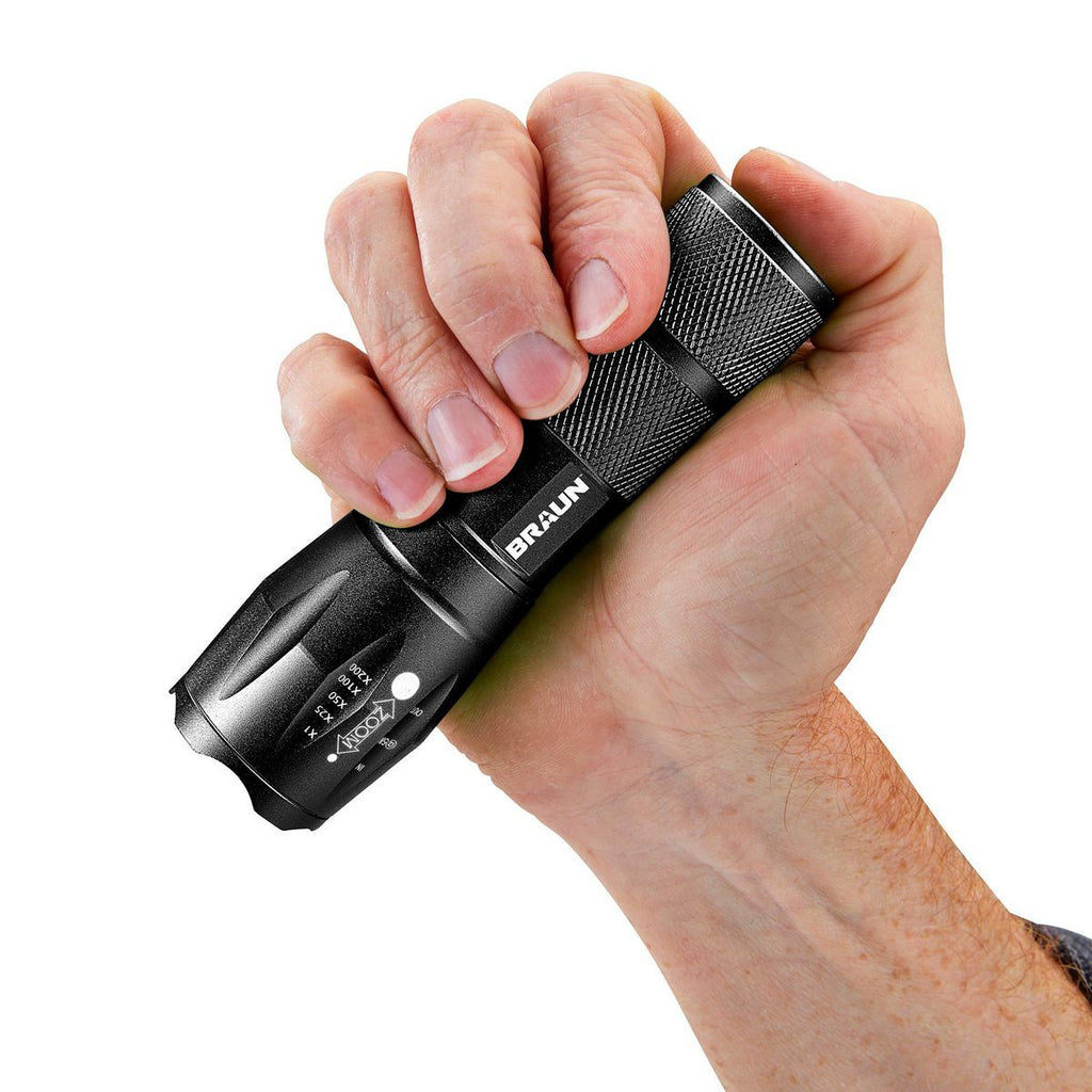 800 Lumen Tactical LED Flashlight F33763