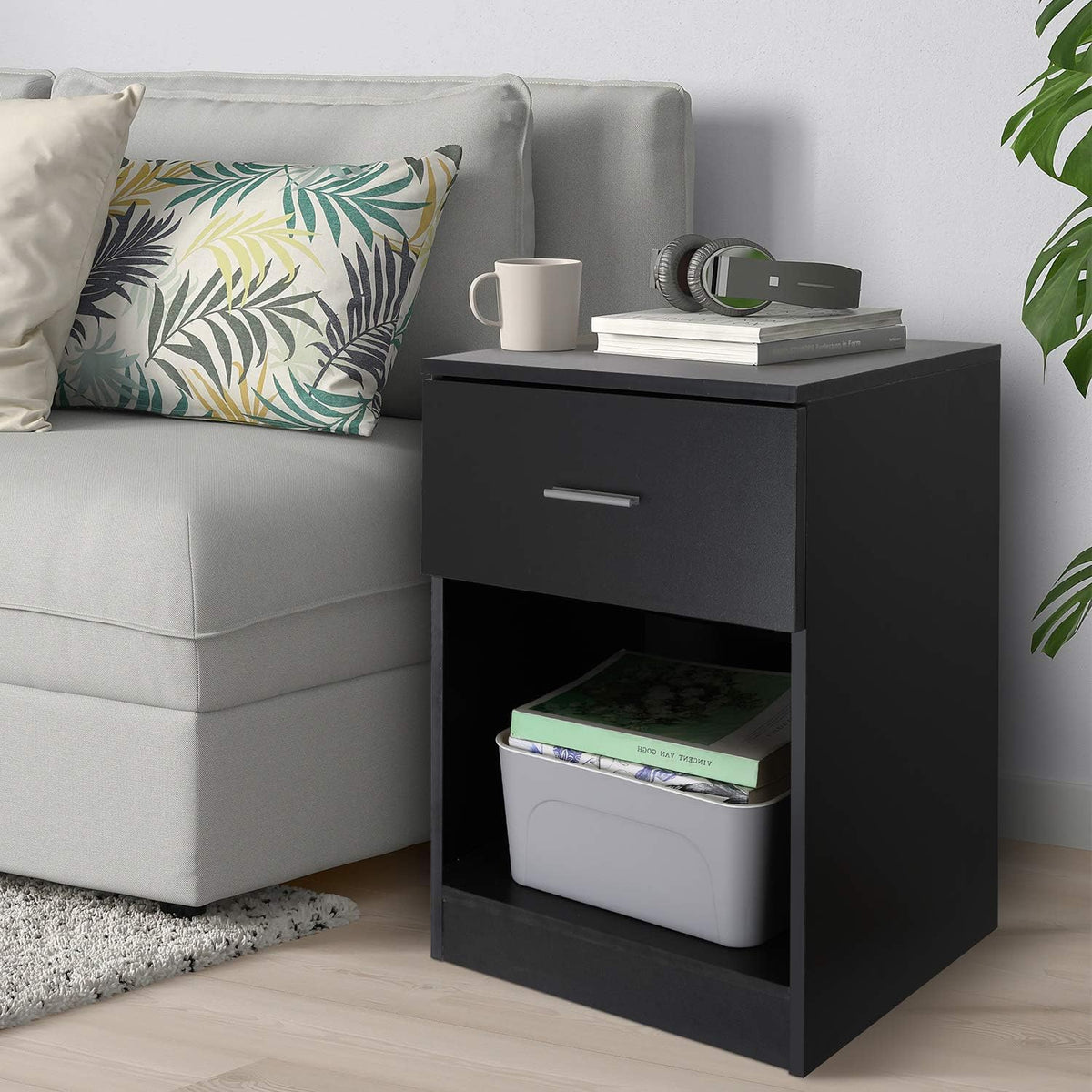 Black Nightstand with Drawer and Shelf U669
