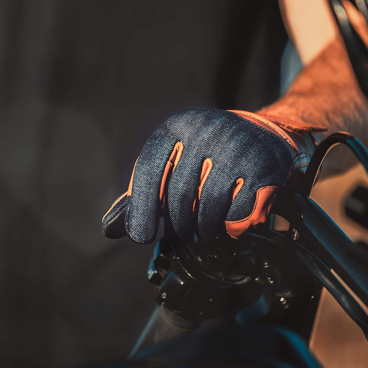 Leather Motorcycle Gloves with Touchscreen B522420